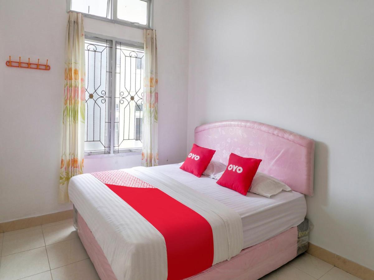 Oyo 2997 Grand Suites Palace 2 Sindanglaya Dış mekan fotoğraf
